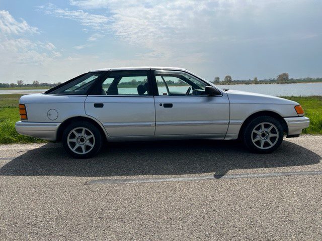 Ford Scorpio 2.9 GL 1989 AUT